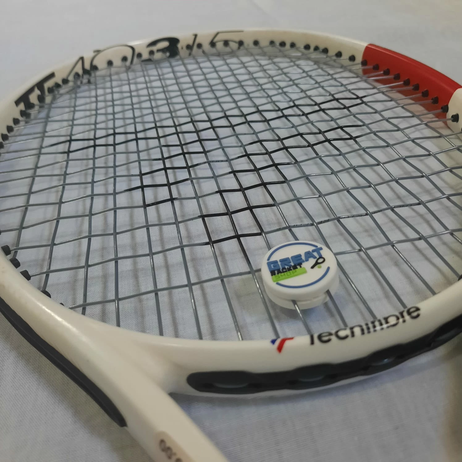 Tecnifibre TF40 315 L3 β Second Hand Racket - Image 2